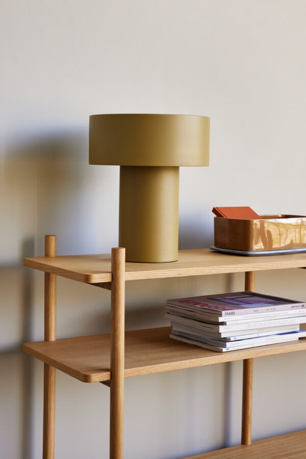 Lampe de table AKi couleur kaki – Image 4