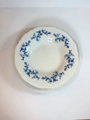 Assiette creuse bleue fleurie rétro